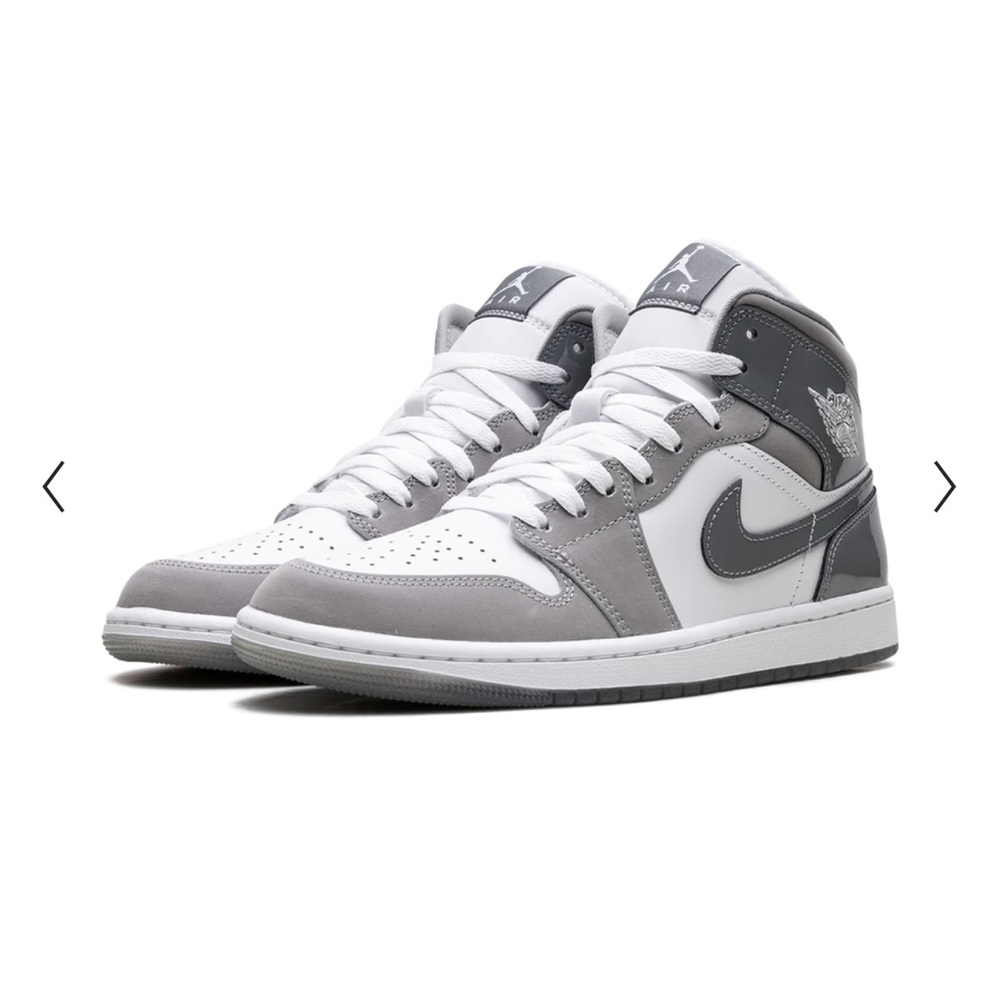 AIR JORDAN RETRO 1 MID SE CASUAL SHOES